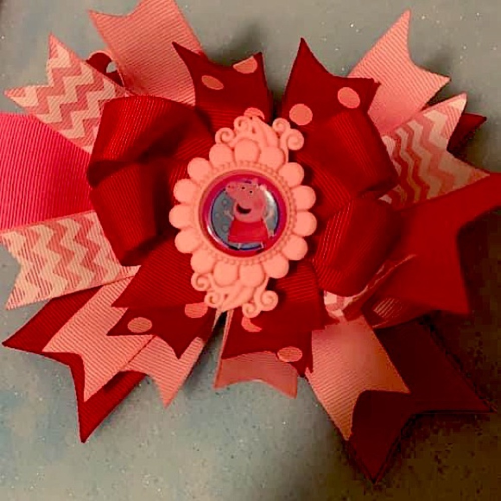 Alligator clip bows